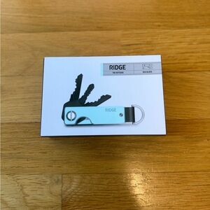 Ridge Key Organizer in Light Blue